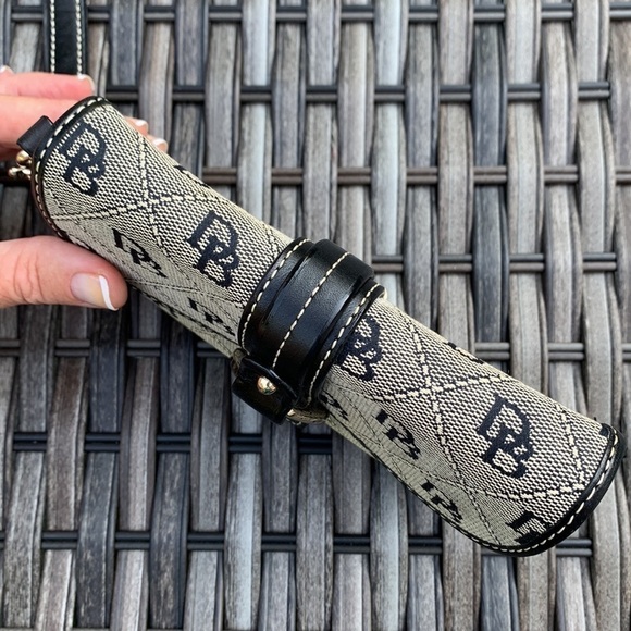 VINTAGE DOONEY & BOURKE Signature Jacquard and Black Leather Wristlet - Picture 7 of 14